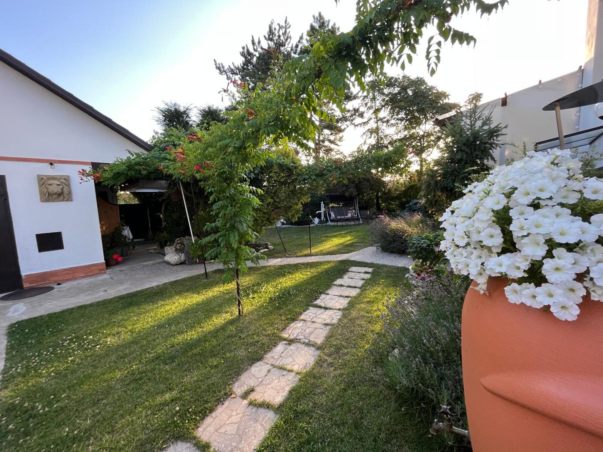 Relaxacni Studio Vera S Ubytovanim Valtice Exterior photo